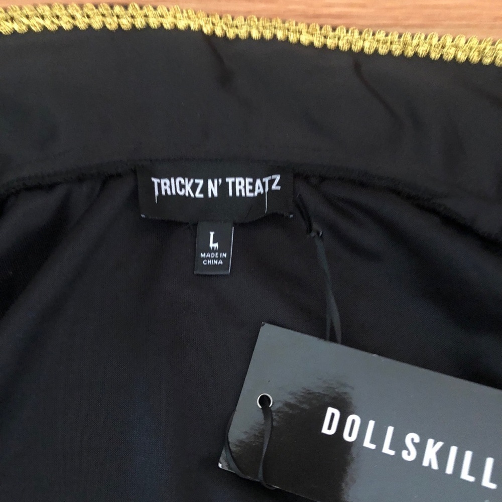 NWT DOLLS KILL Dolls Kill Pirate Maiden Costume - Ren-Faire Crop Top Mini Skirt - Picture 10 of 15